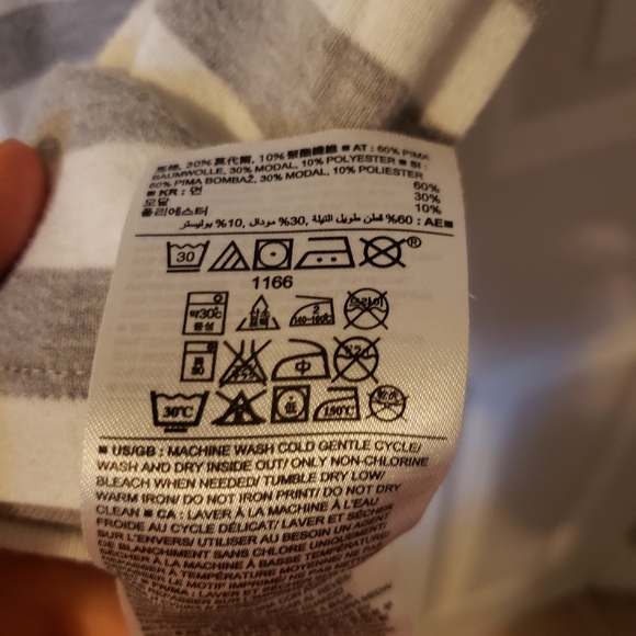 Gap Striped Grey & White Modern Tee - Picture 4 of 4